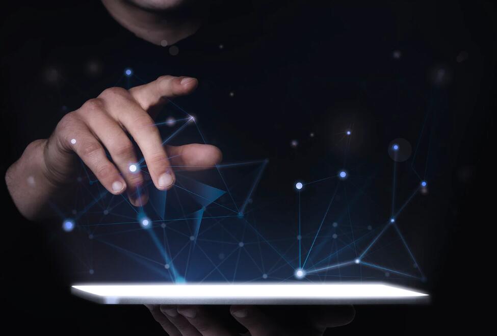 我想去郑州环球或者小九美容美发学校学美发,请问有了解这行的吗或者在这两个学校上过的,说说这两个学 学美发去哪家学校啊